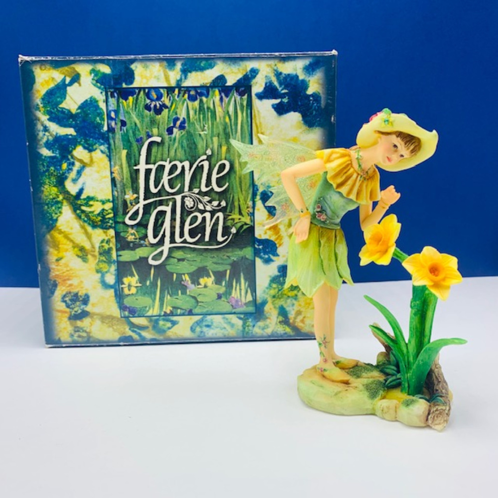 Faerie Glen figurine fairy munro Jonquilla decor